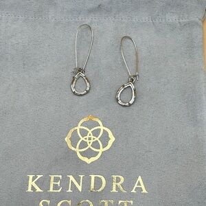 Gold Dee Earring frames excellent condition